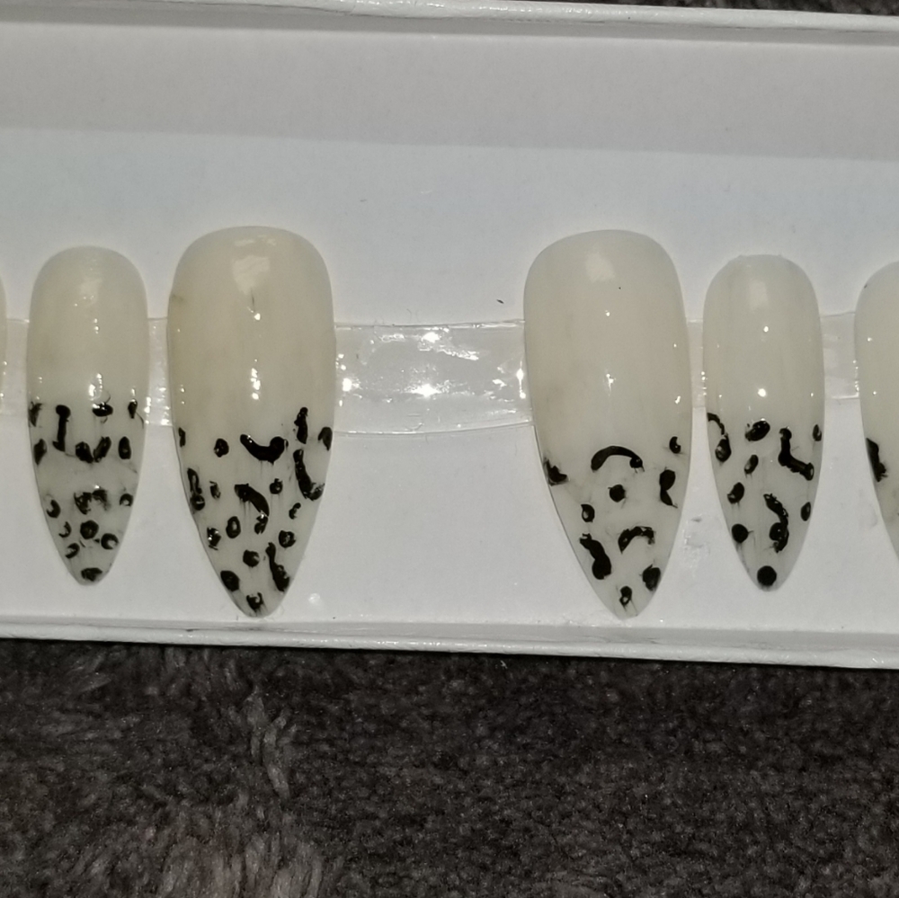 Reusable Pressed Nails - Picture 8 of 9